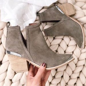 Jeffrey Campbell Cromwell bootie